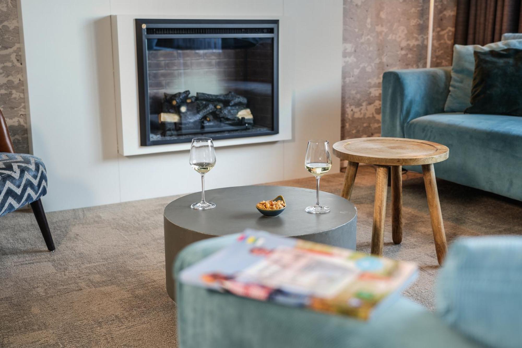 Paal 8 Hotel Aan Zee West aan Zee ภายนอก รูปภาพ