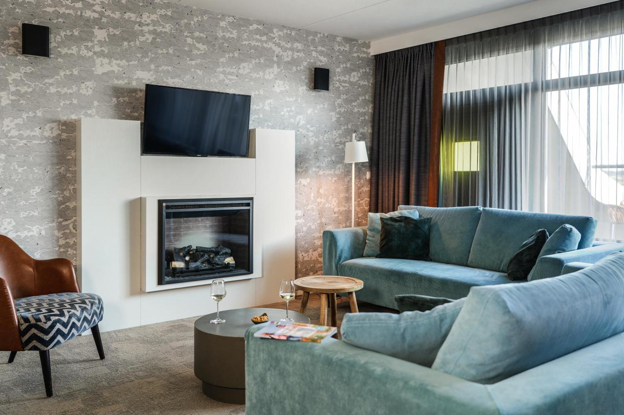 Paal 8 Hotel Aan Zee West aan Zee ภายนอก รูปภาพ