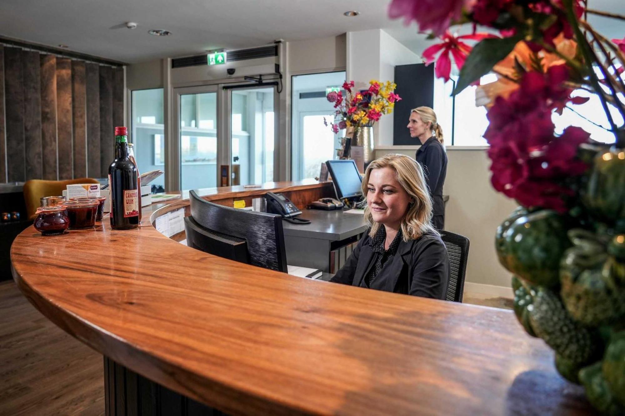 Paal 8 Hotel Aan Zee West aan Zee ภายนอก รูปภาพ